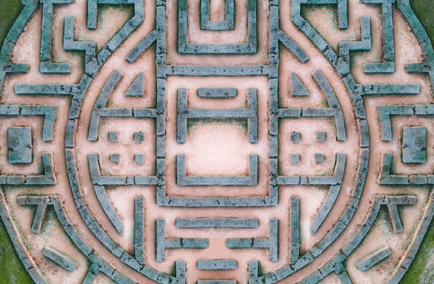 Tornare indietro o andare avanti | Articolo di Franco Bottalo - Tao Alchemy